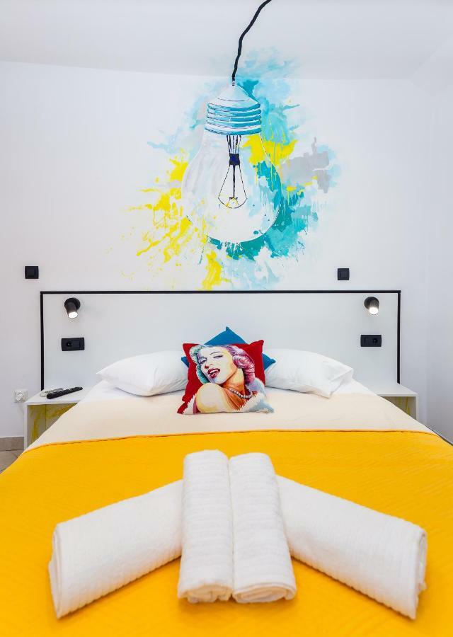 Mima'S Rooms Omis Exterior photo